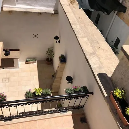 Typical Maltese Townhouse - 2 Bedrooms 度假居
